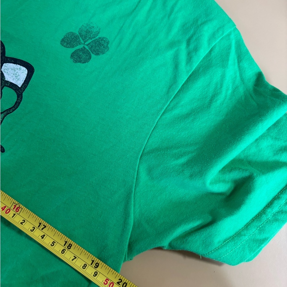 Hello Kitty Green Lucky Clover T-Shirt Large View 5
